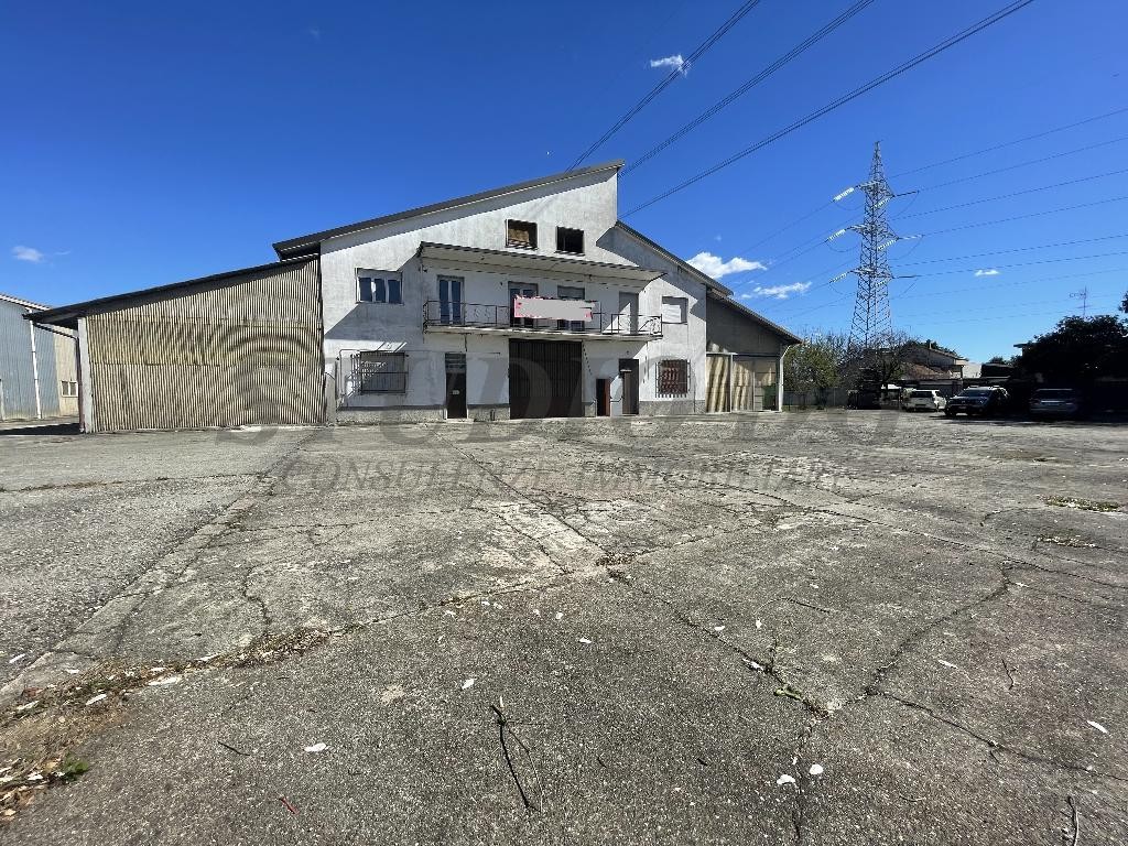 CAPPANNONE IN CENTRO A SEVESO