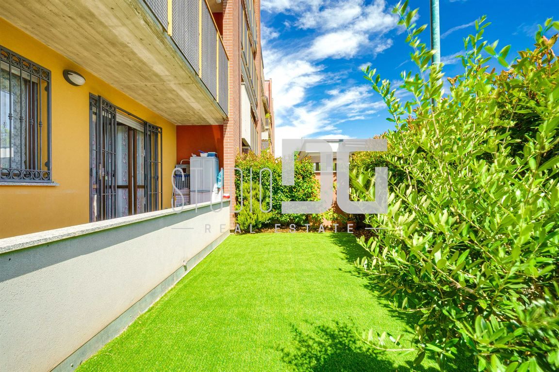 BILOCALE CON GIARDINO LIBERO SUBITO