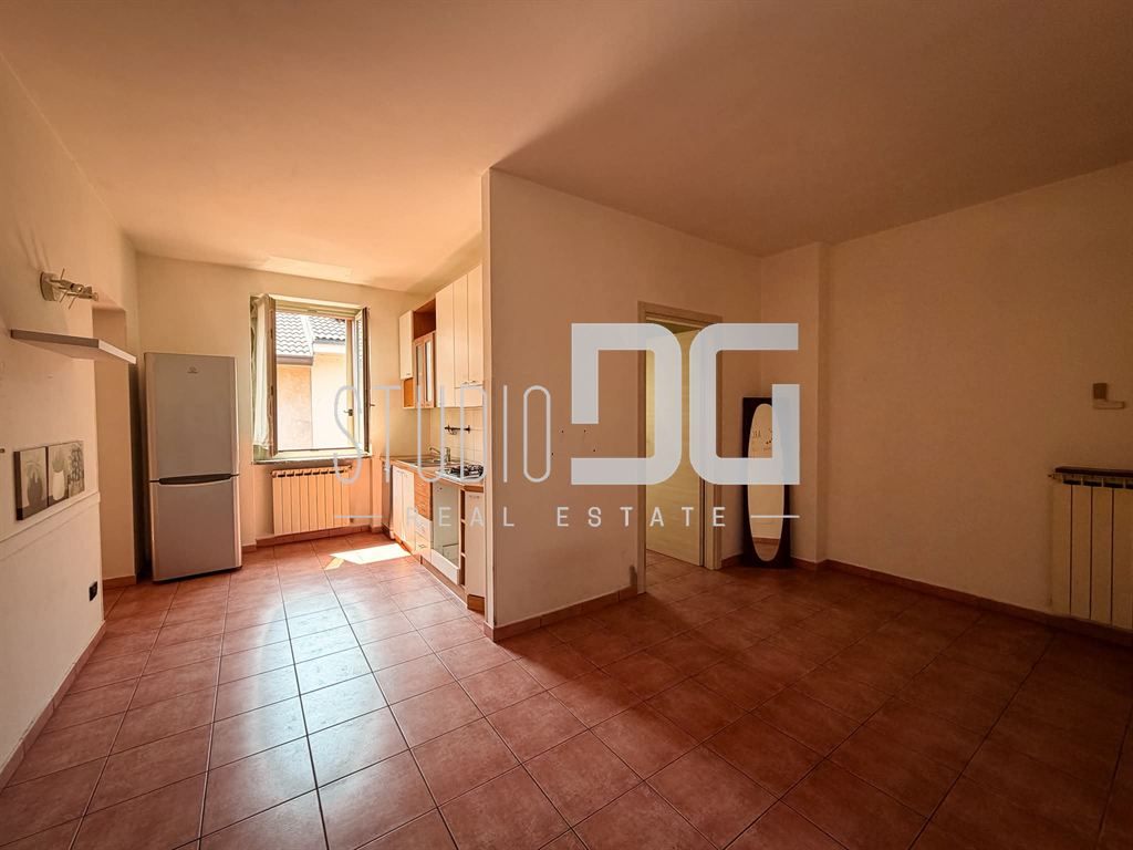 TRILOCALE IN CORTE SENZA SPESE CONDOMINIALI