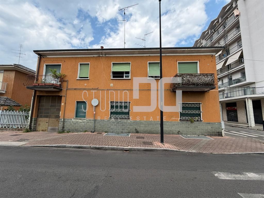 BILOCALE RISTRUTTURATO PRONTO DA ABITARE